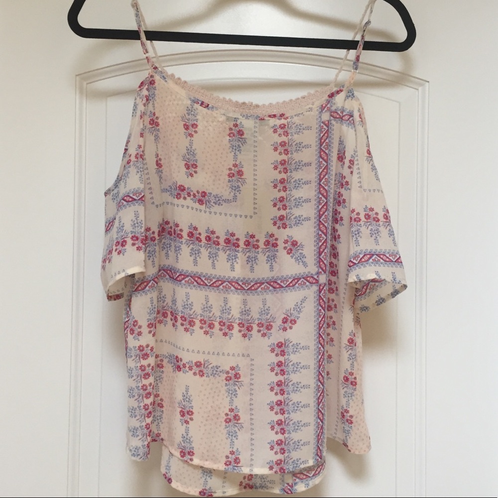 American Rag Cold Shoulder Top - Picture 3 of 5
